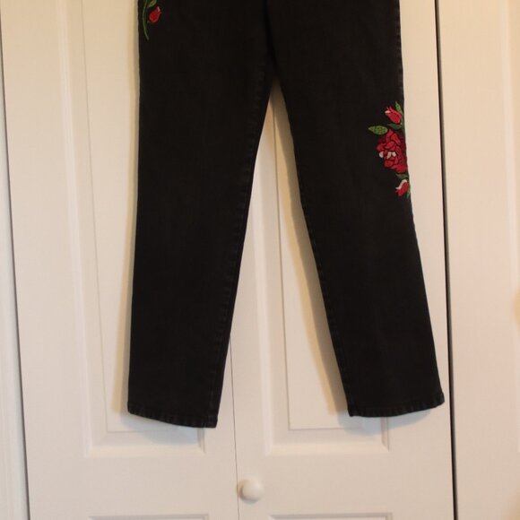 Gloria Vanderbilt Amanda Harvest Rose Black Floral Embroidered Jeans 12 Short - Picture 14 of 16